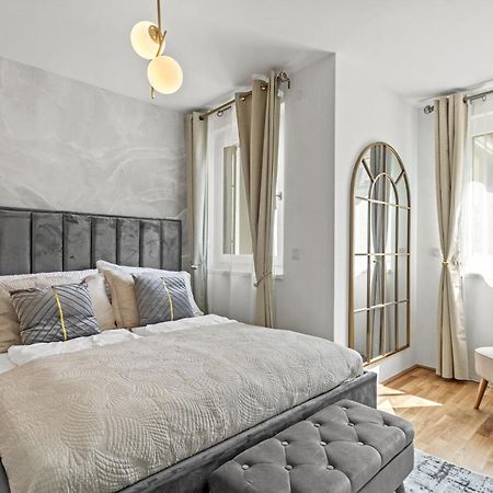 Modern Apartment I Parking I Відень Екстер'єр фото